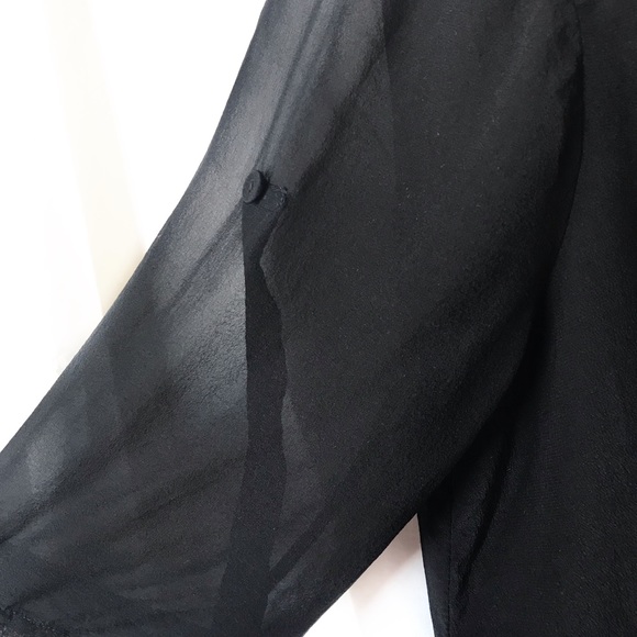 BCBG MAXAZRIA SILK BLOUSE - Picture 5 of 8